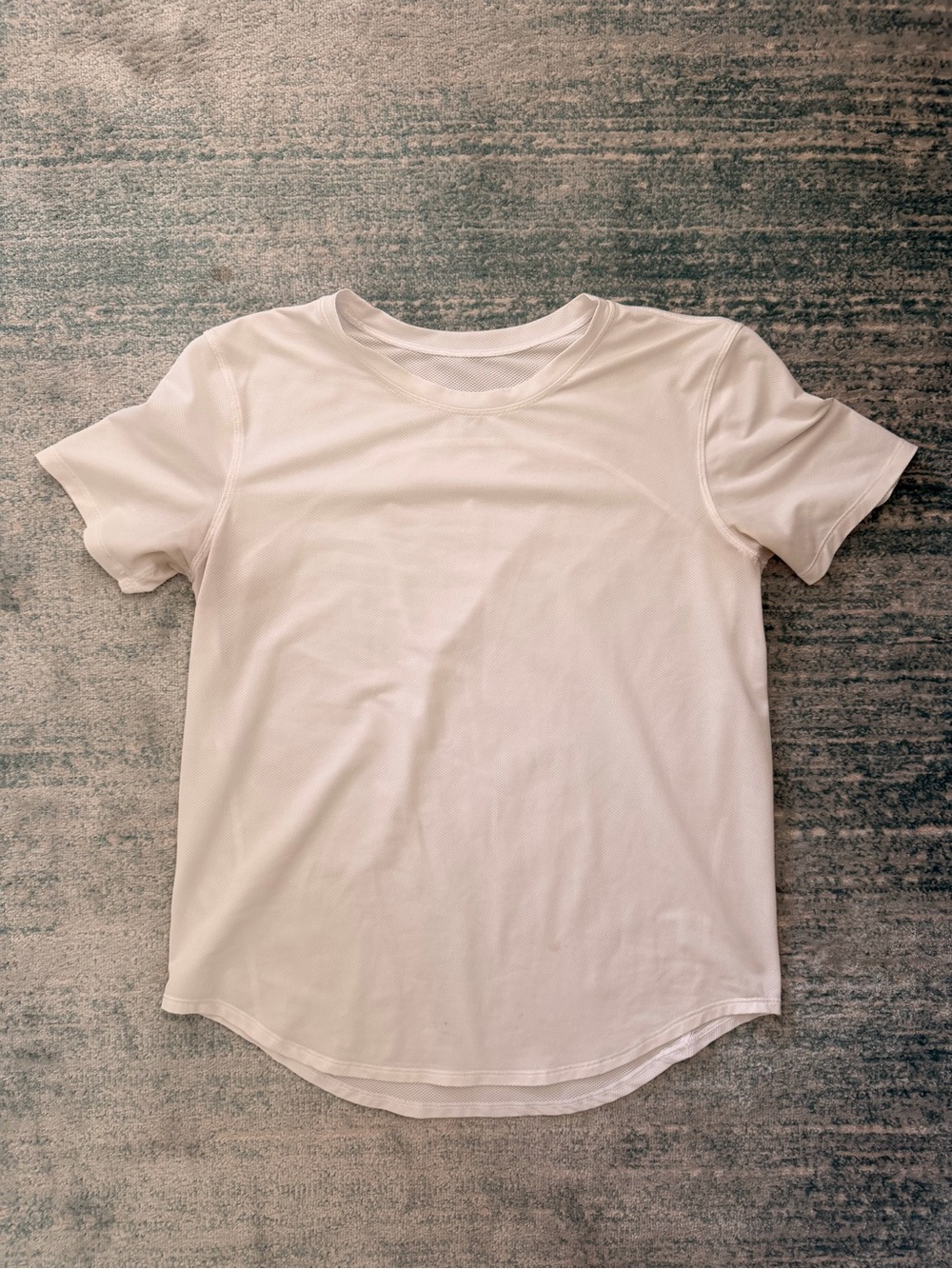 Lululemon Short Sleeve Performance Tee – Women’s Small – White